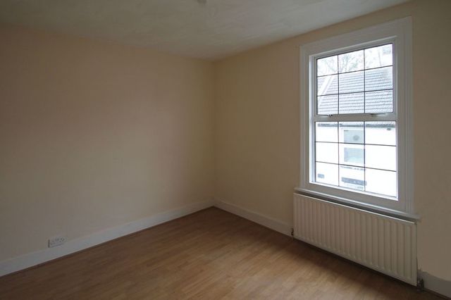  Image of 3 bedroom Terraced house to rent in Charter Street Chatham ME4 at Charter Street  Chatham, ME4 5RY