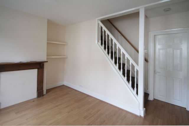  Image of 3 bedroom Terraced house to rent in Charter Street Chatham ME4 at Charter Street  Chatham, ME4 5RY