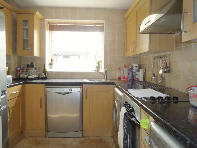  Image of 2 bedroom Flat for sale in Chenies Court Hemel Hempstead HP2 at Chenies Court  Hemel Hempstead, HP2 7JU