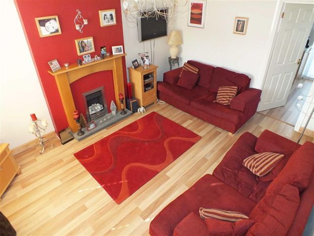  Image of 3 bedroom Property for sale in Cheviot Close Hilperton Trowbridge BA14 at Cheviot Close Trowbridge Trowbridge, BA14 7QT