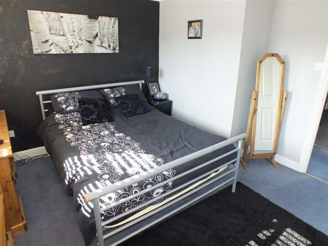  Image of 3 bedroom Property for sale in Cheviot Close Hilperton Trowbridge BA14 at Cheviot Close Trowbridge Trowbridge, BA14 7QT