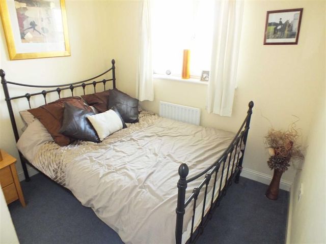  Image of 3 bedroom Property for sale in Cheviot Close Hilperton Trowbridge BA14 at Cheviot Close Trowbridge Trowbridge, BA14 7QT