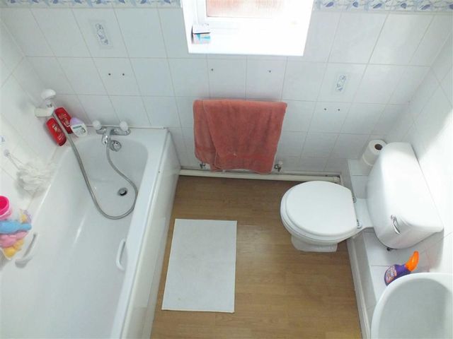  Image of 3 bedroom Property for sale in Cheviot Close Hilperton Trowbridge BA14 at Cheviot Close Trowbridge Trowbridge, BA14 7QT