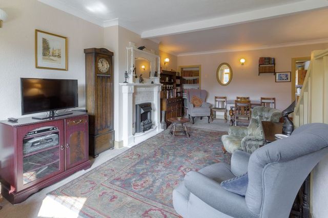  Image of 2 bedroom Property for sale in Church Green Road Bletchley Milton Keynes MK3 at Church Green Road Bletchley Milton Keynes, MK3 6DA