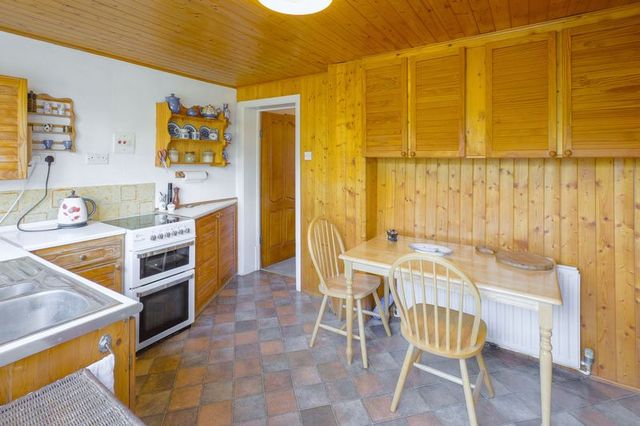  Image of 2 bedroom Property for sale in Church Green Road Bletchley Milton Keynes MK3 at Church Green Road Bletchley Milton Keynes, MK3 6DA