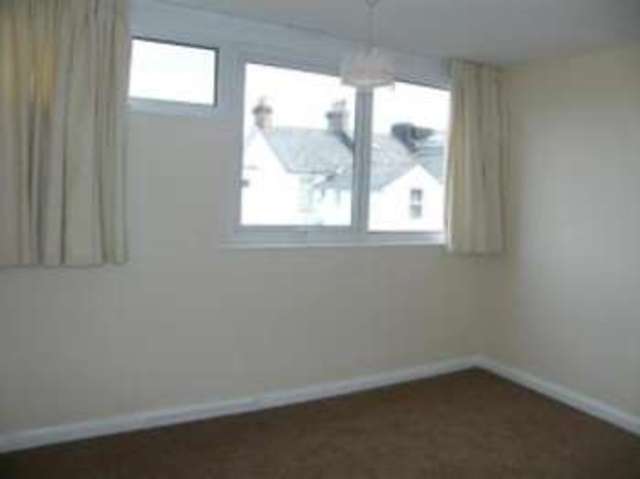  Image of 3 bedroom Terraced house for sale in Cliff Mews Cliff Road Paignton TQ4 at Cliff Road Paignton Goodrington, TQ4 6DJ