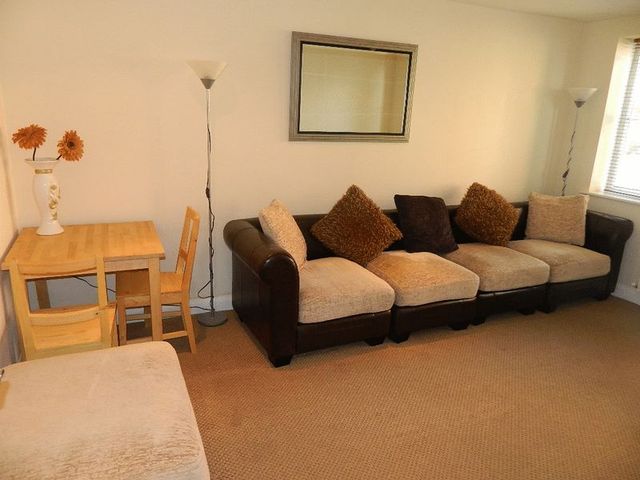  Image of 2 bedroom Flat to rent in Clifton Park Clifton Swinton Manchester M27 at Clifton Park Swinton Manchester, M27 6YD
