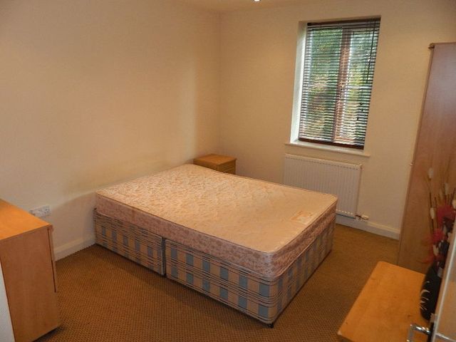  Image of 2 bedroom Flat to rent in Clifton Park Clifton Swinton Manchester M27 at Clifton Park Swinton Manchester, M27 6YD