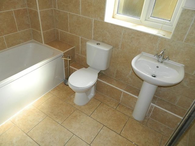  Image of 2 bedroom Flat to rent in Clifton Park Clifton Swinton Manchester M27 at Clifton Park Swinton Manchester, M27 6YD