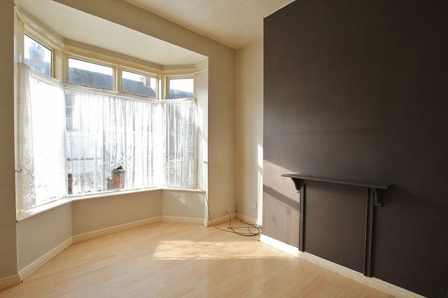  Image of 2 bedroom Terraced house for sale in Clumber Street Hull HU5 at Clumber Street  Hull, HU5 3RN