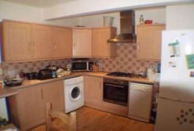  Image of 1 bedroom House Share to rent in Codrington Street Exeter EX1 at Codrington Street  Exeter, EX1 2BU