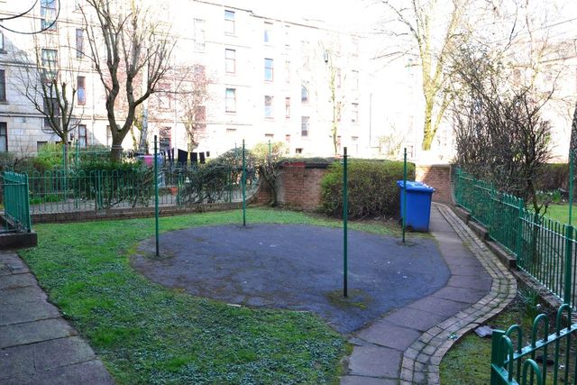  Image of 1 bedroom Flat to rent in Coplaw Street Glasgow G42 at Govanhill Glasgow Glasgow, G42 7DB
