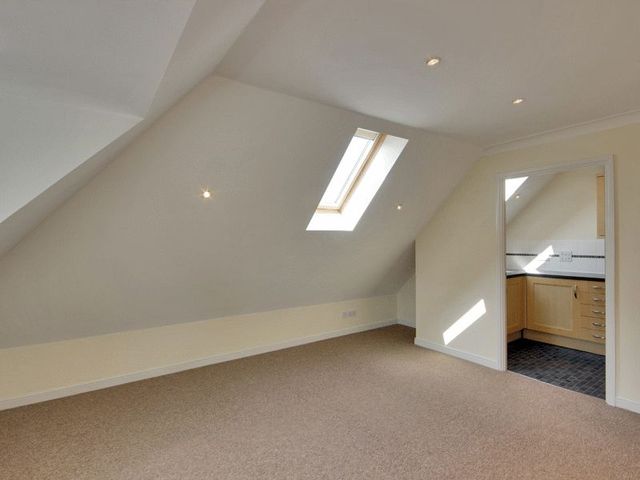  Image of 2 bedroom Flat for sale in Copthorne Common Road Copthorne Crawley RH10 at Copthorne Common Road Copthorne Crawley, RH10 3SL