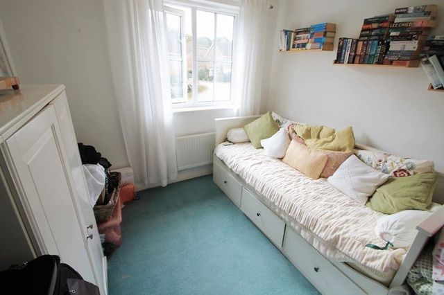  Image of 4 bedroom Detached house to rent in Cornfield Close Chandler