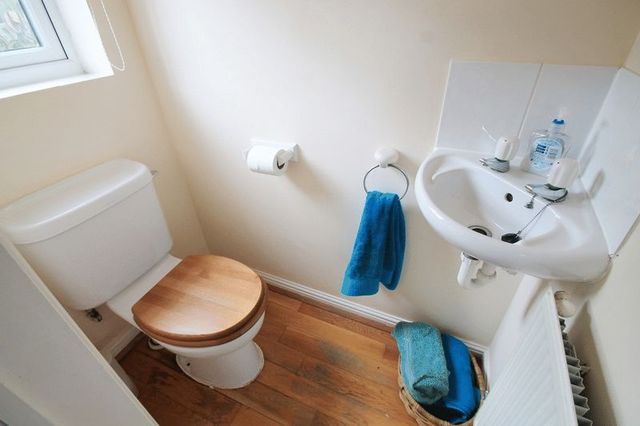  Image of 4 bedroom Detached house to rent in Cornfield Close Chandler