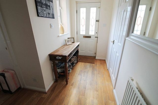  Image of 4 bedroom Detached house to rent in Cornfield Close Chandler