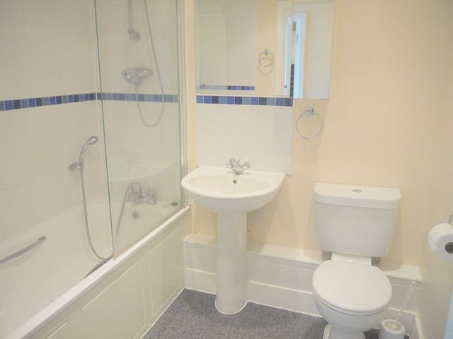  Image of 1 bedroom Flat for sale in Coxhill Way Aylesbury HP21 at Stanton House Coxhill Way Aylesbury, HP21 8FQ