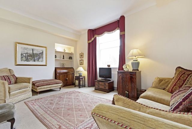 Image of 2 bedroom Flat for sale in Craigflower Court Torryburn Dunfermline KY12 at Craigflower Court Torryburn Dunfermline, KY12 8AY