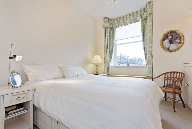  Image of 2 bedroom Flat for sale in Craigflower Court Torryburn Dunfermline KY12 at Craigflower Court Torryburn Dunfermline, KY12 8AY