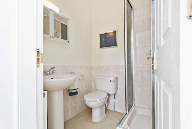 Image of 2 bedroom Flat for sale in Craigflower Court Torryburn Dunfermline KY12 at Craigflower Court Torryburn Dunfermline, KY12 8AY