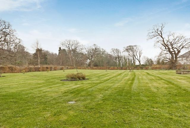  Image of 2 bedroom Flat for sale in Craigflower Court Torryburn Dunfermline KY12 at Craigflower Court Torryburn Dunfermline, KY12 8AY