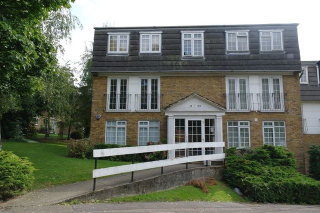  Image of 1 bedroom Flat for sale in Crofton Way Enfield EN2 at Crofton Way  Enfield, EN2 8HR