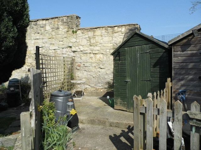  Image of 2 bedroom Cottage for sale in Curzon Street Calne SN11 at Curzon Street  Calne, SN11 0DE
