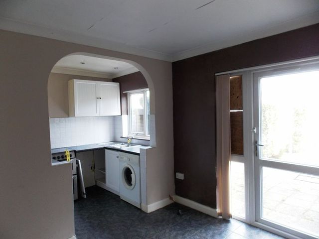  Image of 3 bedroom Terraced house for sale in Dell Road Kings Norton Birmingham B30 at Dell Road Cotteridge Birmingham, B30 2HY