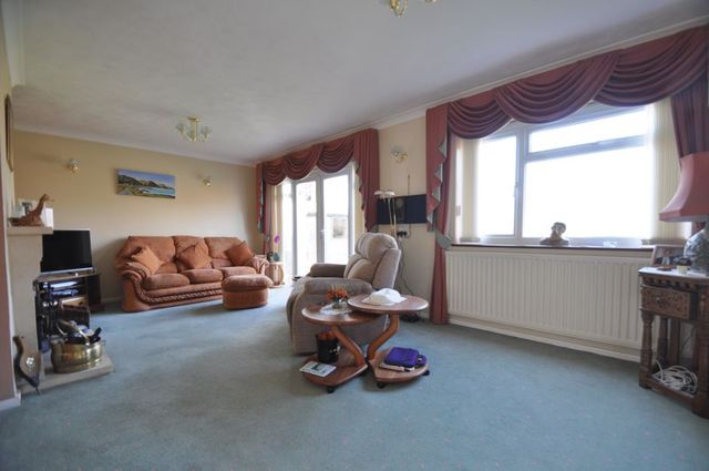  Image of 4 bedroom Detached house for sale in Denning Close Fleet GU52 at Denning Close  Fleet, GU52 7SP