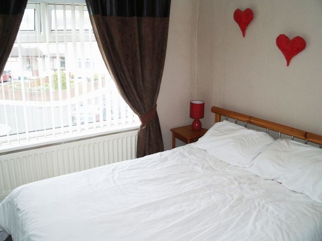  Image of 3 bedroom Semi-Detached house to rent in Derby Grove Maghull Liverpool L31 at Derby Grove Maghull Liverpool, L31 5JJ