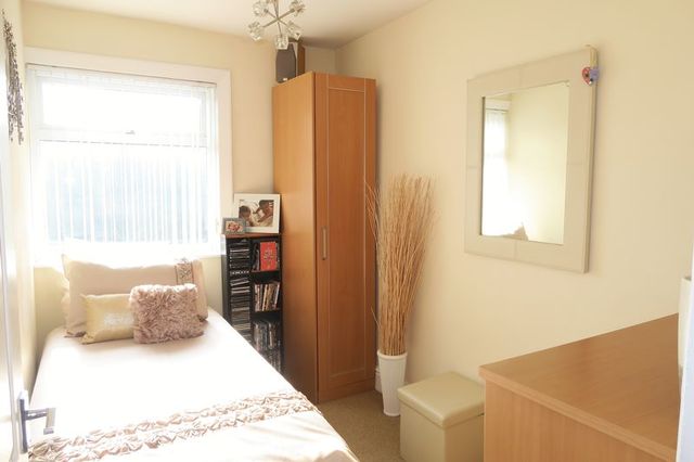  Image of 3 bedroom Semi-Detached house for sale in Dewsbury Road Tingley Wakefield WF3 at Dewsbury Road Tingley Wakefield, WF3 1LF