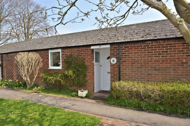  Image of 2 bedroom Bungalow for sale in Dibleys Blewbury Didcot OX11 at Dibleys Blewbury Didcot, OX11 9PT