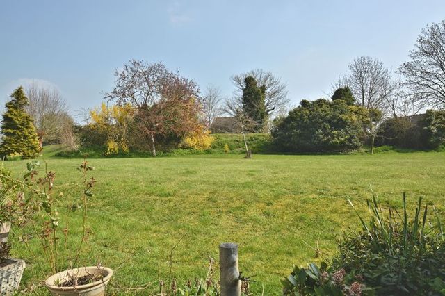  Image of 2 bedroom Bungalow for sale in Dibleys Blewbury Didcot OX11 at Dibleys Blewbury Didcot, OX11 9PT