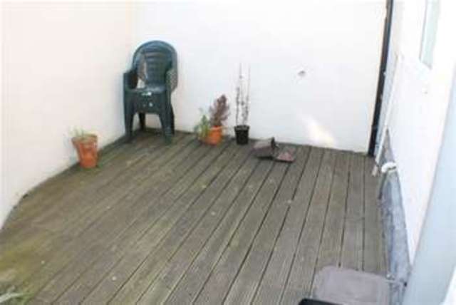  Image of 1 bedroom Flat to rent in Dinton Road Kingston upon Thames KT2 at Kingston upon Thames, KT2 5JT