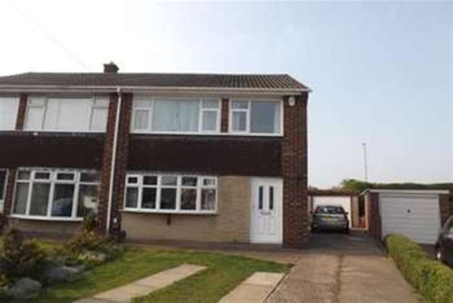  Image of 3 bedroom Semi-Detached house to rent in Dirleton Drive Warmsworth Doncaster DN4 at Doncaster, DN4 9NP