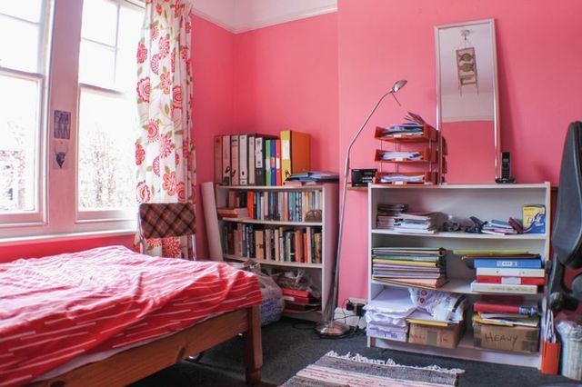  Image of 4 bedroom Flat for sale in Divinity Road Headington Oxford OX4 at Divinity Road  Oxford, OX4 1LN