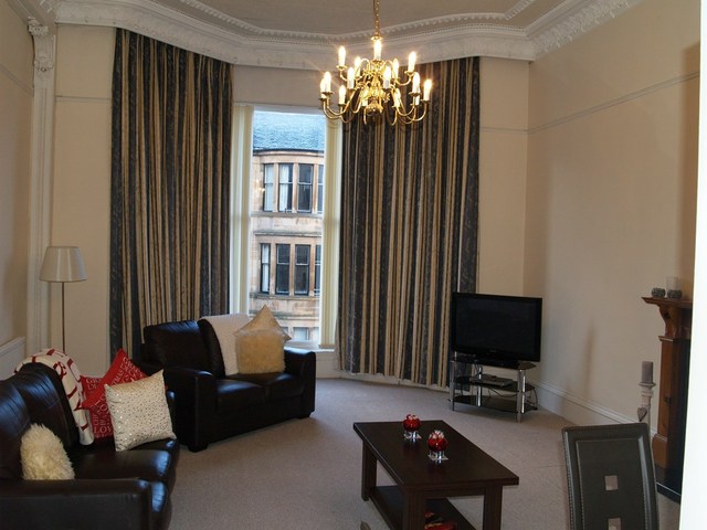  Image of 2 bedroom Flat to rent in Dowanside Road Glasgow G12 at Dowanhill Glasgow Glasgow, G12 9DA