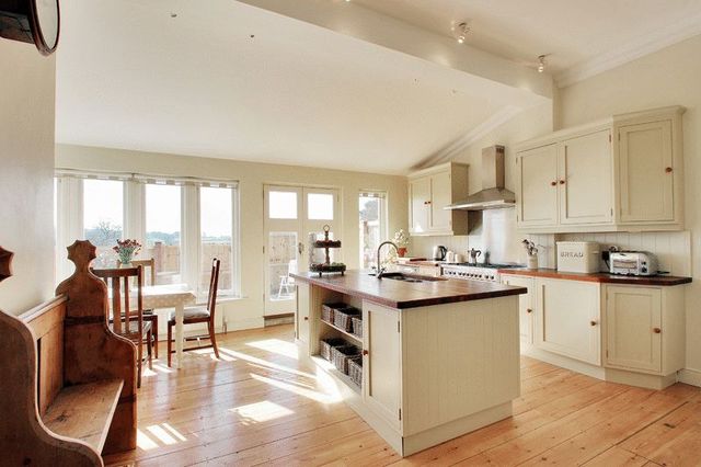  Image of 4 bedroom Detached house for sale in East Street Turners Hill Crawley RH10 at East Street  Turners Hill, RH10 4PU