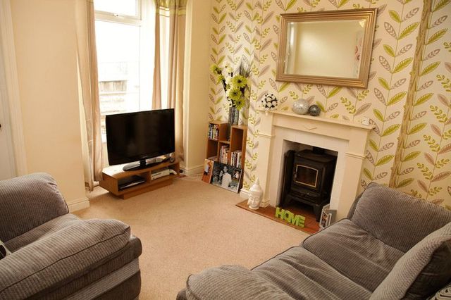  Image of 2 bedroom Terraced house to rent in Eastern Terrace Lincoln LN5 at Eastern Terrace  Lincoln, LN5 7YA