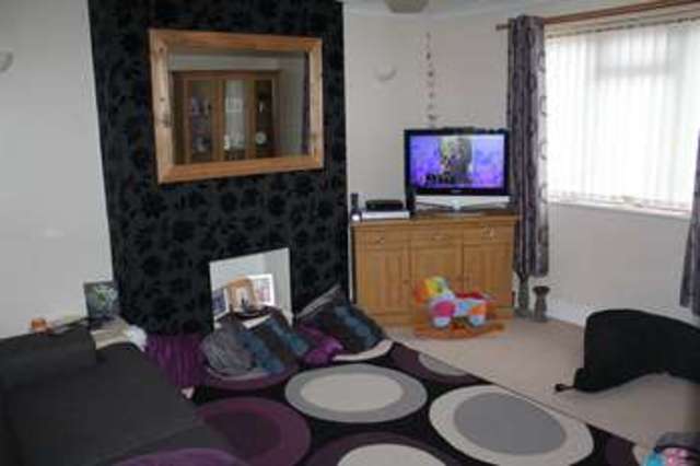  Image of 3 bedroom Flat to rent in Downside Avenue Plymouth PL6 at Eggbuckland Plymouth Devon, PL6 5SD