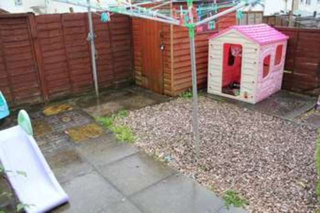 Image of 3 bedroom Flat to rent in Downside Avenue Plymouth PL6 at Eggbuckland Plymouth Devon, PL6 5SD