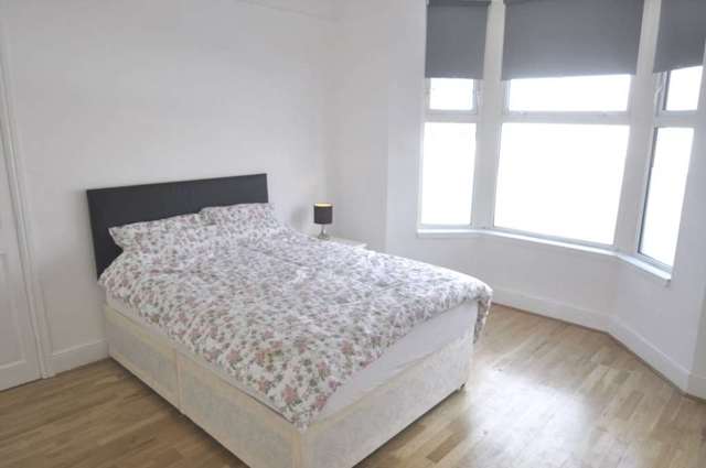  Image of 5 bedroom Detached house to rent in Engleheart Road London SE6 at Engleheart Road  London, SE6 2ET