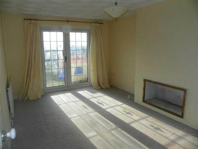  Image of 3 bedroom Property for sale in Erw Non Llannon Llanelli SA14 at Erw Non Llannon Llanelli, SA14 6BL
