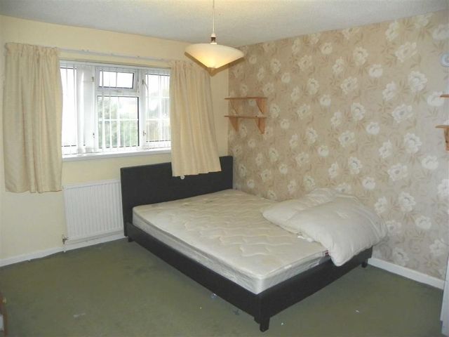  Image of 3 bedroom Property for sale in Erw Non Llannon Llanelli SA14 at Erw Non Llannon Llanelli, SA14 6BL