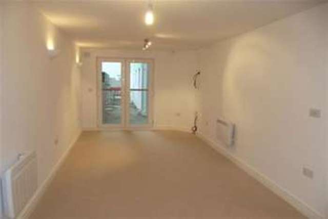  Image of 1 bedroom Flat to rent in Verney Street Exeter EX1 at Exeter, EX1 2FE