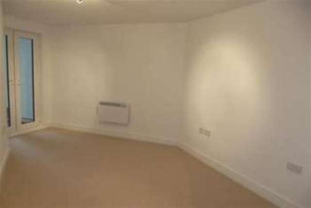  Image of 1 bedroom Flat to rent in Verney Street Exeter EX1 at Exeter, EX1 2FE