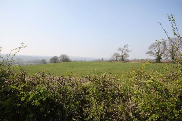  Image of 2 bedroom Detached house for sale in Farley Dell Coleford Radstock BA3 at Farley Dell Coleford Radstock, BA3 5PJ