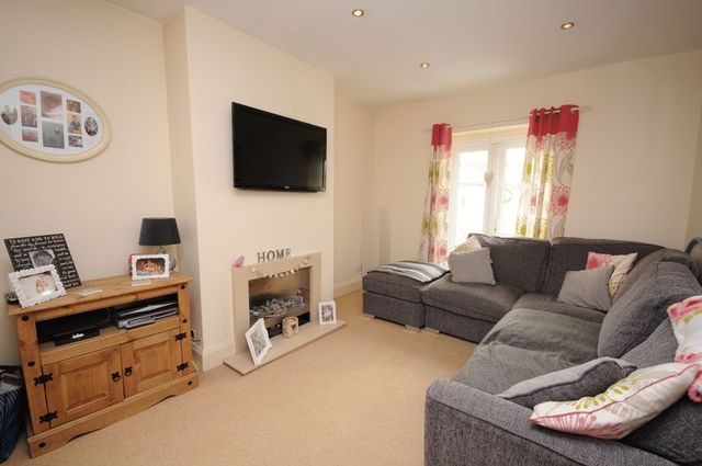  Image of 3 bedroom Semi-Detached house for sale in Forest Road Burton-on-Trent DE13 at Forest Road  Burton-On-Trent, DE13 9TN