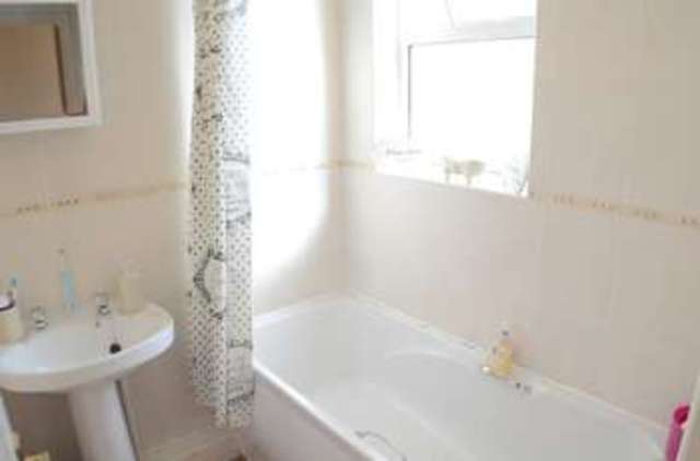  Image of 2 bedroom Semi-Detached house to rent in Forest Road Torquay TQ1 at Forest Road  Torquay, TQ1 4JZ