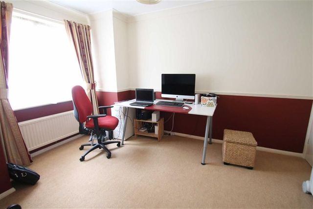  Image of 4 bedroom Property for sale in Framefield Drive Solihull B91 at Framefield Drive Solihull Solihull, B91 2SR